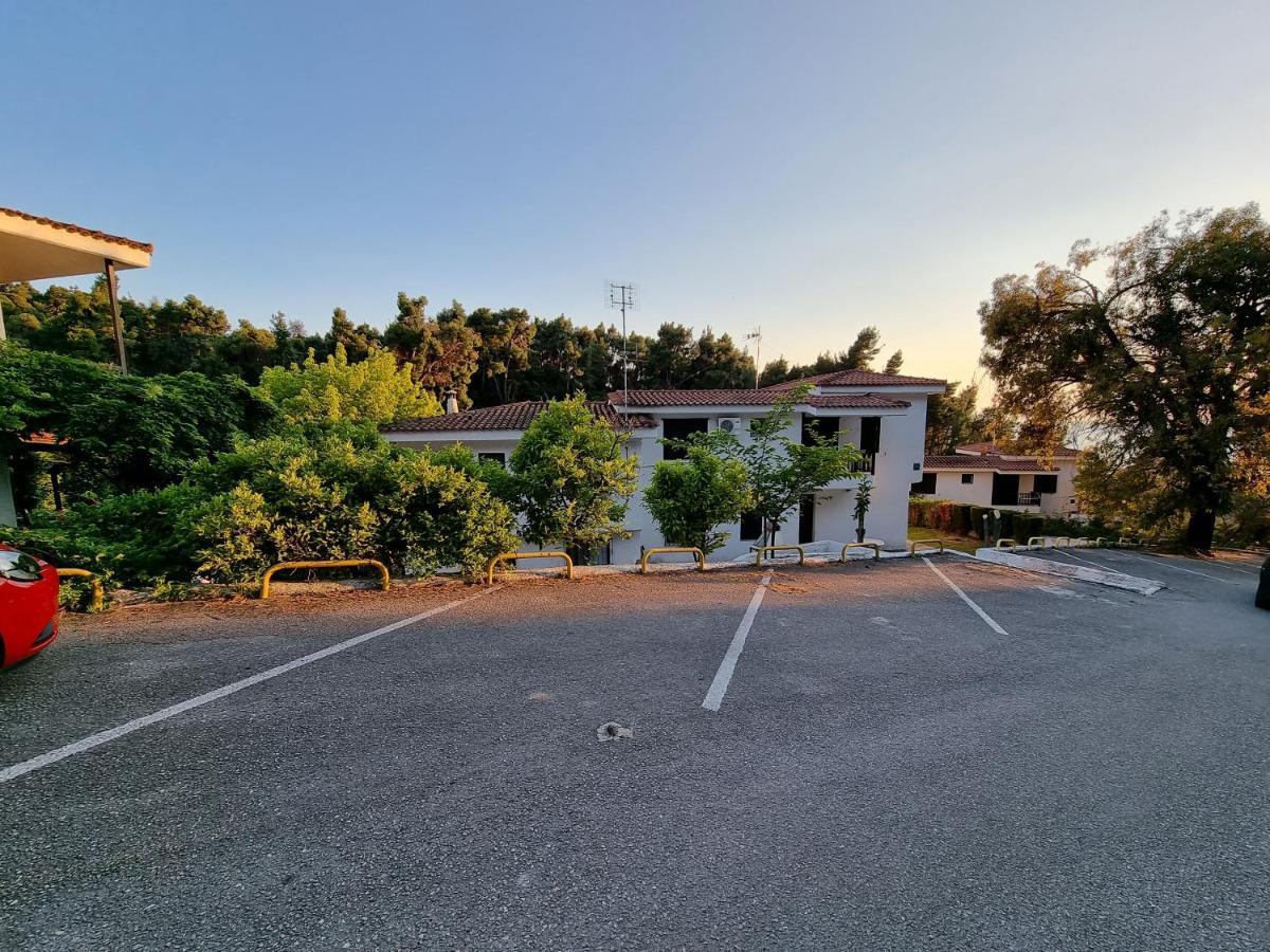 Beachfront Villa 100M From Sea For Up To 10 Guests Siviri Esterno foto