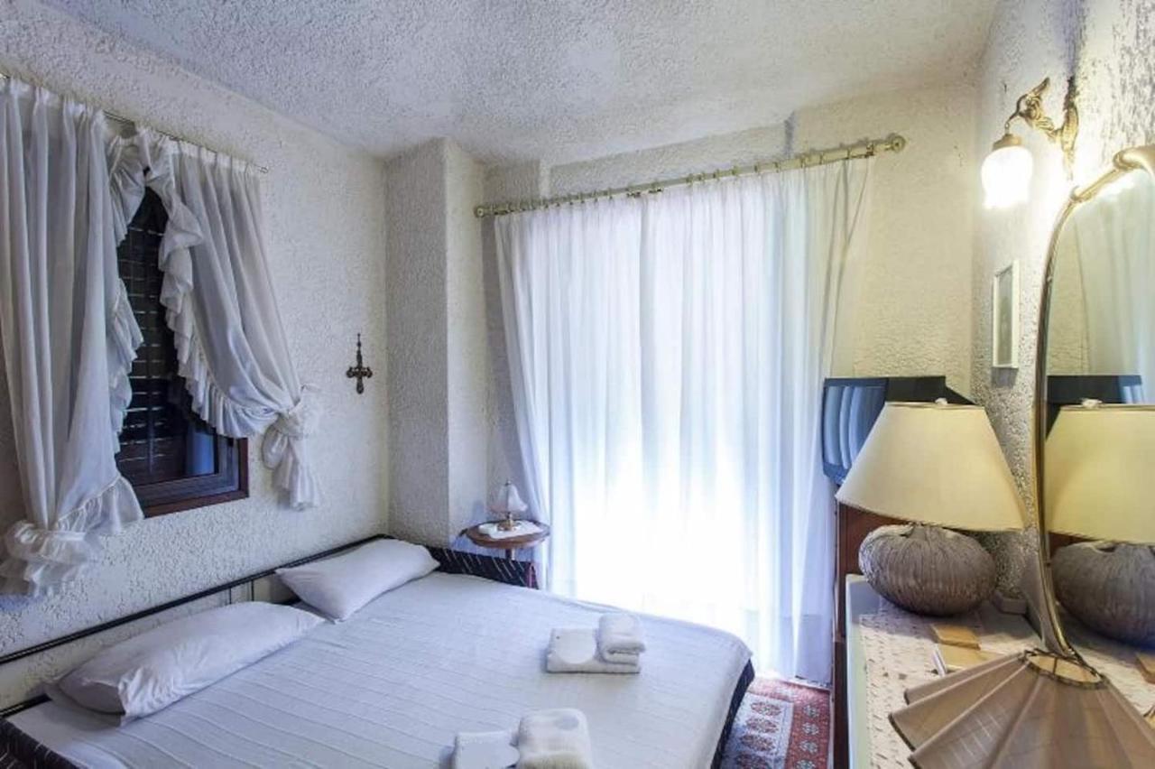 Beachfront Villa 100M From Sea For Up To 10 Guests Siviri Esterno foto